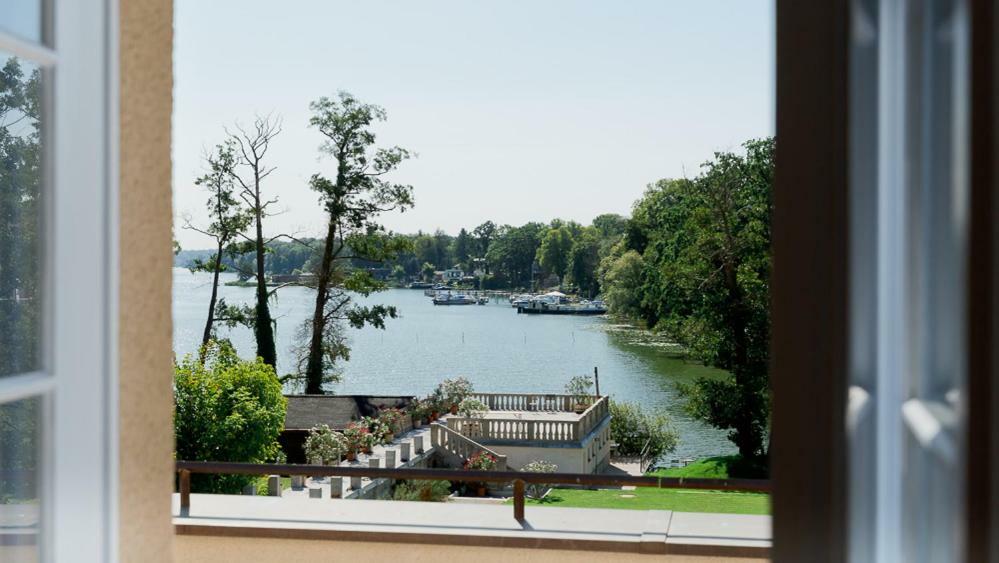 Landhaus Am Jungfernsee Потсдам Екстер'єр фото
