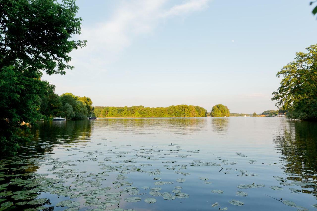 Landhaus Am Jungfernsee Потсдам Екстер'єр фото